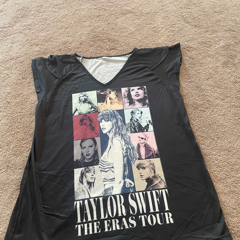 Taylor Swift Black Graphic Women's Top